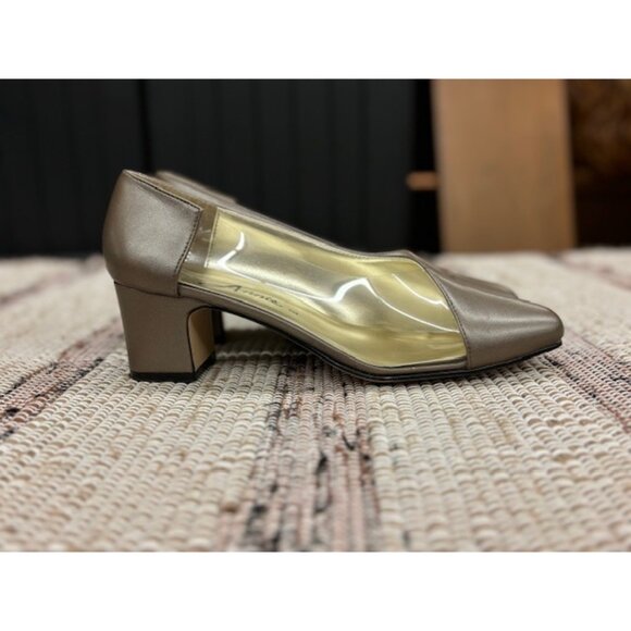 Annie Ladies 8M Pewter Clear Dress Shoes With 2” Block Heel Elegant Style - Picture 1 of 7